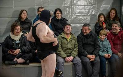 Umore Azokak Leioako kaleak hartu ditu beste urte batez
