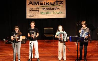 Maiatzaren 27an hasiko ditu Mendaroko Ameikutz musika eskolak ikasturte amaierako jaialdiak
