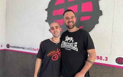 Luar Gartzia eta Mikel Berastegi: “Niarawa musika talde bat baino komunitate bat da”
