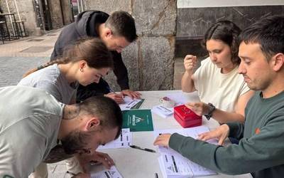 300 lagunek parte hartuko dute lehenbiziko Zuhatza Trail mendi martxan eta lasterketan