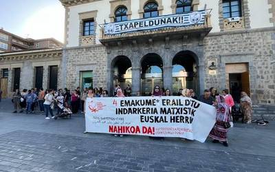 Arguedaseko hilketa matxista salatzeko mobilizazioak egin dituzte Aiaraldean