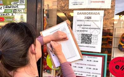 Bi astean bete egin dira Soraluzeko danborradako barril- eta danbor-jotzaileen konpainiak
