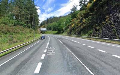 Hiru autoren arteko istripua izan da Bergaratik Arrasatera bidean, N-636an