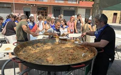 [ARGAZKI GALERIA] Paella ezin goxoagoa San Trokaz jaietan