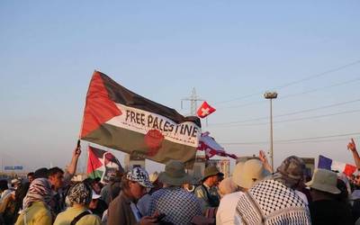 Gazarako elkartasun konboia Libiako muga zeharkatzen saiatuko da gaur, laudioar bat barne