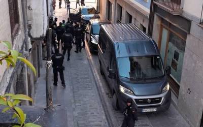 Guardia Zibilak operazioa egin du Urduñan eta hainbat herritan