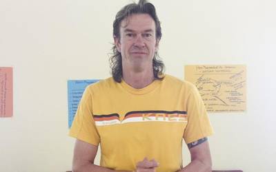 Zesar Martinez larrabetzuarra zendu da: “Horrenbeste maite zuen lurrak gozo har dezala”
