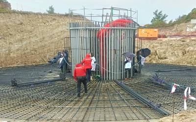 Arau hausteak argudiatuta, Labrazako eolikoen lanak gelditzeko eskatu dute