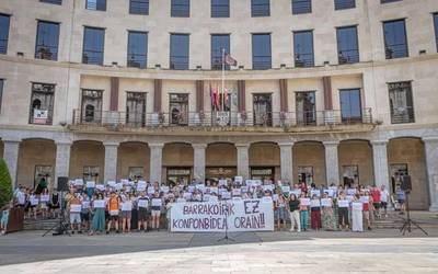 Laudio Goikoa ikastetxearen itxieraren aurka mobilizatu da Aiaraldeko hezkuntza komunitatea