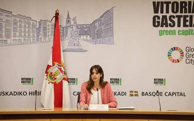 Araban EAJ eta EH Bildu gora, eta Maider Etxebarriak kale