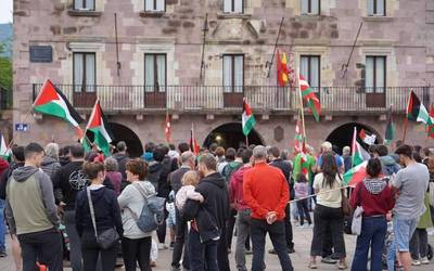 Baztango Udalak babesa eman die palestinarrei eta flotillako kideei
