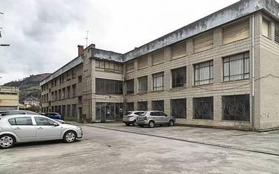 Astelehenean hasiko da Usetxe plazarako diseinua aukeratzeko herri-bozketa