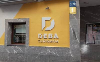 Udako ordutegia ezarri dute Debako turismo bulegoan