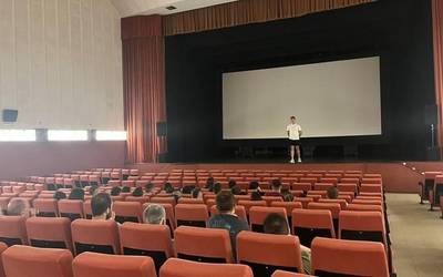 Ultraeskuinaren gorakada eta haren aurkako borroka aztertu dituzte AGAk antolatutako dokumental emanaldian
