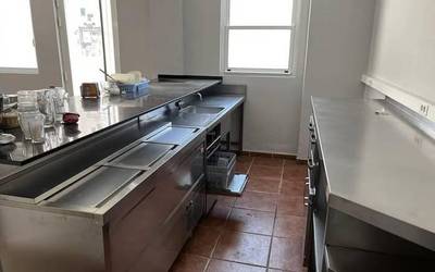 Frontoiko taberna zabaltzetik gertuago