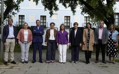 Aldundiko Diputatuen Kontseiluak Azkoitian egin du geldialdia