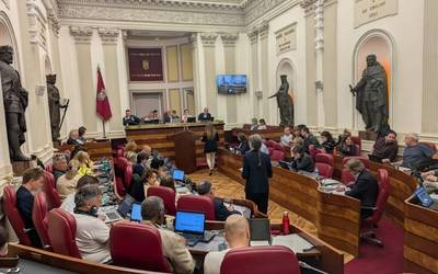 Kontzejuak "politikoki kontrolatzeko" asmoa susmatzen du EH Bilduk