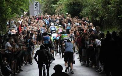 Larunbateko Zarauzko Triatloiak eragina izango du Zumaiako errepideetan