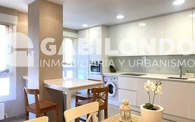 Gabilondo Inmobiliaria: Etxebizitza argitsua San Frantzisko kalean
