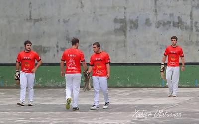 Doneztebe Titi eta Oiz B zuzenean sailkatu dira XLVI. Nafarroako Laxoa Txapelketako finalerdietarako