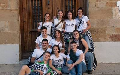 "Iaz tradizioa berreskuratu eta peña sortu genuen Uharten, Aiztondo izenekoa"