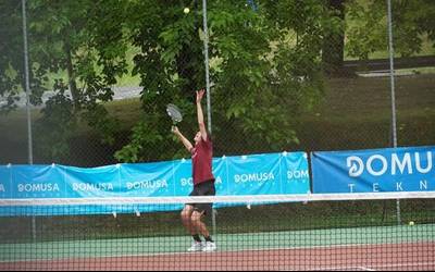 Erabaki dira Domusa Teknik Azkoitiko Tenis Openeko txapeldunak