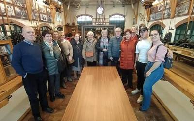 Jendartekin: bi urteko kultura eta ikaskuntza