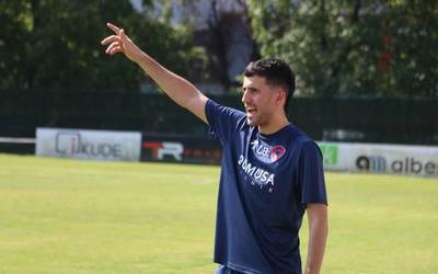 Loren Barbadok Anaitasunan jarraituko du beste urte batez