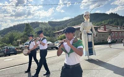 Zubillaga auzoa, sanpedroetan murgilduta