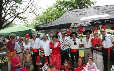 [ARGAZKI GALERIA]: Giro ederra Berrizen paella eta mozorro artean