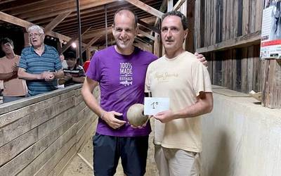 Angel Ibarluzeak irabazi du Bizkaiko hiru txirlo bola-joko txapelketako laugarren jardunaldia