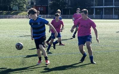 Debabarreneko futbol zelaietan ere ari dira jokatzen Donosti Cup futbol txapelketako partidak