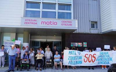 "Muturreko egoeran" daude Otezuri egoitzan