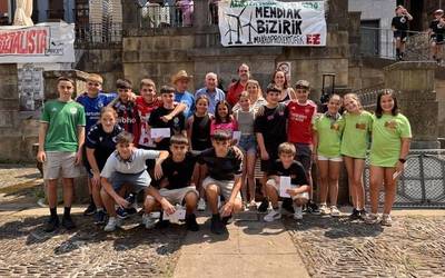 Tortilla itxuroso eta gozoak Soraluzeko Gazteen Tortilla Lehiaketan