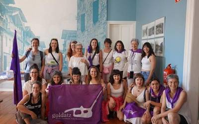 Berako neska bati egindako eraso sexista salatzeko kontzentrazioa deitu du Goldatzek abuztuaren 1ean