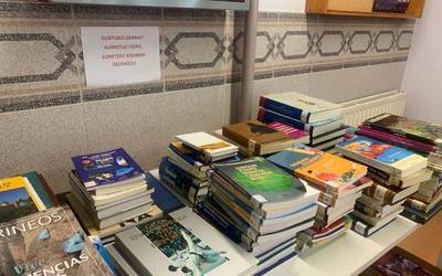 Deskatalogatutako liburuen azken aleak etxera eramateko aukera dago oraindik