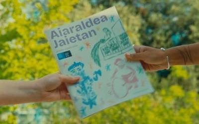Kalean da Aiaraldea Jaietan aldizkaria, eskualdeko jai egitarau guztiak biltzen dituen argitalpena
