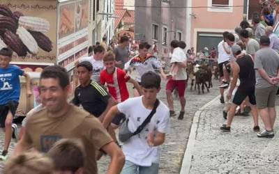 Umeen eguneko entzierroa Itziarren