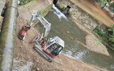 Mendizabalgo presa botatzeko lanak hasi dituzte
