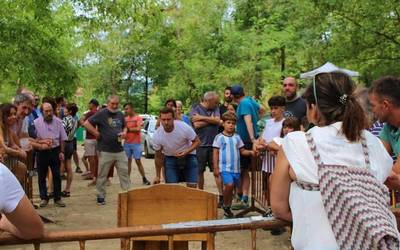 [ARGAZKI GALERIA]: San Roke eguna ospatu zuten atzo Arrazolan