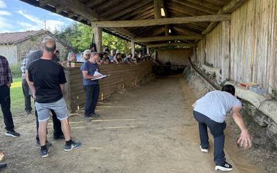 Hirugarrenez egingo dute Euskal Herriko boleta-maratoia