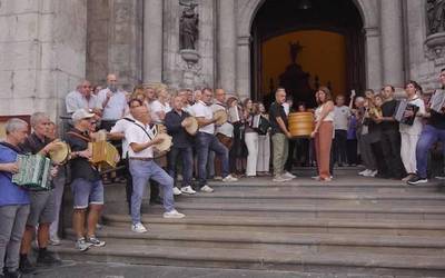 Trikiti munduak hunkituta agurtu du Tomas Soraluze 'Epelde'