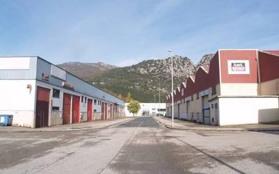 Eraikuntza industrializatuko enpresa bat ezarriko da