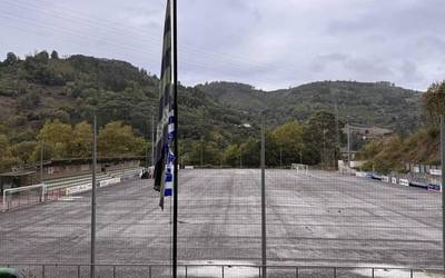 Futbol zelaia obretan denez, denboraldia etxetik kanpo hasiko du Sorak
