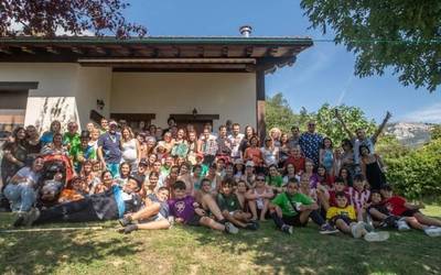 Lau festa egun Etxeberrin