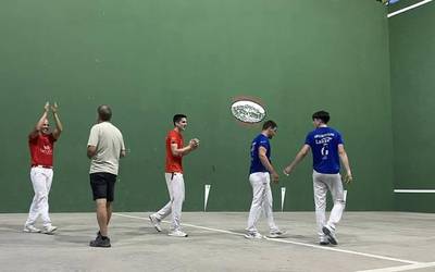 Pilota, areto futbola eta txirrindularitza