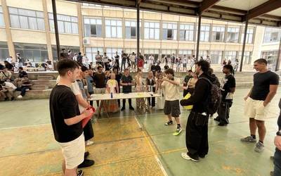 [ARGAZKI GALERIA] Eguneroko arazo txikiei irtenbide burutsuak jarriz hasi dute ikasturtea Maristak ikastetxean