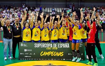 Maria Zalduak Espainiako Superkopa irabazi du Rocasa Gran Canaria taldearekin