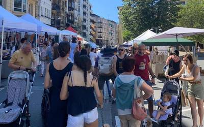 Naiz Marketen azokak 30 bat sortzaile batuko ditu zapatuan Durangon