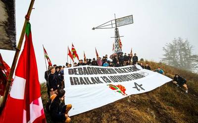 Debagoieneko Ernaik lau autobus antolatu ditu domekako manifestaziora joateko